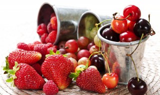 草莓功效与作用 冰糖炖草莓功效与作用