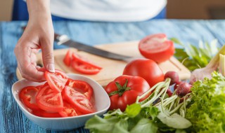 番茄的营养价值及功效与作用（番茄的营养价值及功效与作用是什么）
