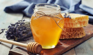 什么时间喝蜂蜜最好 蜂蜜一天喝多少合适