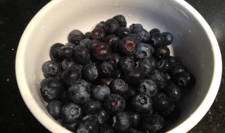 蓝莓吃之前怎么洗（蓝莓吃之前怎么洗才能吃）