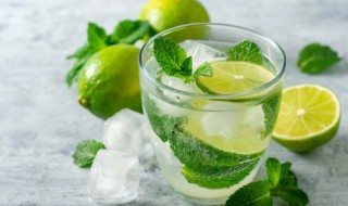 喝柠檬水的几大误区 喝柠檬水的效果是什么