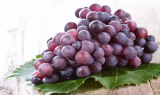 一天吃一斤葡萄会胖吗 什么水果刮油效果最好