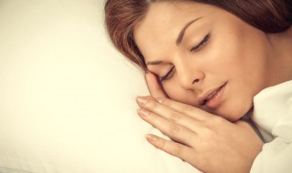正确的睡觉姿势 腰椎间盘突出正确的睡觉姿势