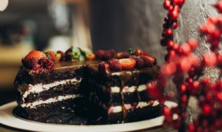 巧克力海绵蛋糕卷的做法和配方 巧克力海绵蛋糕的做法君之