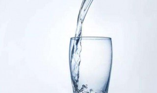 人每天要喝多少水（每个人每天要喝多少水）