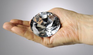如何选购钻石 如何选购钻石切边眼镜
