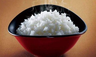 一碗米饭多少卡路里（一碗米饭多少卡路里多少步可以消耗）
