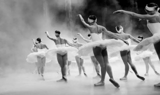 芭蕾舞在诞生之初表演的演员全都是男性吗 芭蕾舞在诞生之初表演的演员全都是不是男性