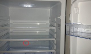 冷藏冰箱里很多水怎么办 冰箱冷藏室很多水怎么办
