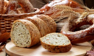 自制面包的做法 家庭电饭煲面包的做法 自制面包的做法