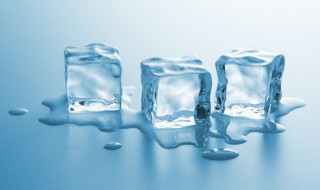 制好的冰块怎么保存 制好的冰块放冷藏还是冷冻