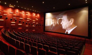 为什么大多数电影院的墙壁会做成凹凸不平或多孔的样子 电影院墙壁会做成凹凸不平原因