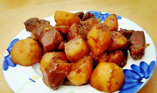 土豆红烧肉 土豆红烧肉怎么做好吃又简单