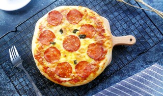 没有披萨盘用什么代替 家里做披萨没有披萨盘