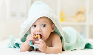 宝宝几个月可以添加辅食（母乳喂养的宝宝几个月可以添加辅食）