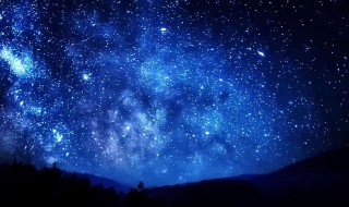 夜空中最亮的星亮的星谁唱的（夜空中最亮的星里的歌曲）