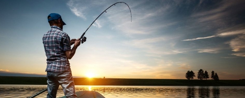 台钓是什么钓法，附台钓基本常识 何为台钓钓鱼法?