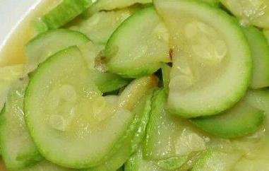 西胡瓜为什么不能吃 西胡瓜什么人不能吃