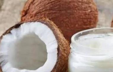椰子油的功效与作用及副作用（椰子油的功效与作用及副作用及禁忌）