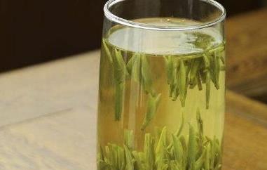 竹叶青茶怎么泡（竹叶青茶怎么泡法）