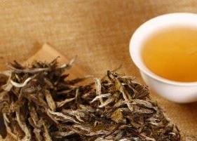 泡白茶是否要洗茶（泡白茶要洗茶吗）