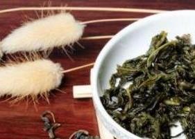 丁香叶茶的功效与作用（丁香叶茶的功效与作用丁香茶属于药品吗?）