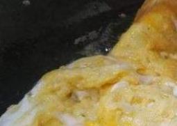 黄蜡煎鸡蛋的功效与作用 黄蜡炒鸡蛋的作用