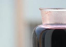 紫草油的功效与作用 紫草油的功效与作用可以用在哪些部位