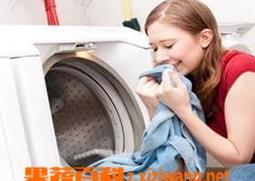 怎么洗掉衣服上的汗渍 衣服上的汗渍怎么清除干净?