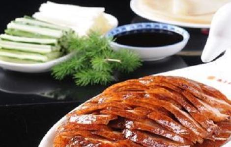 北京烤鸭的配料和详细做法（北京烤鸭的做法与配料）