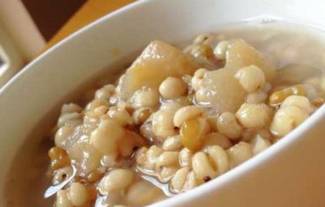 薏米绿豆粥的做法 薏米绿豆粥的做法大全
