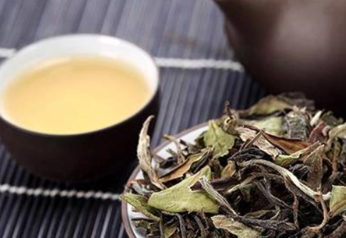 白茶多少钱一斤算好的 白茶哪里的好,多少钱1斤?