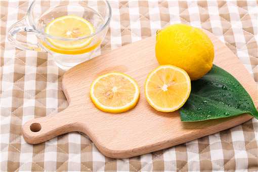 柠檬水的正确泡法是什么