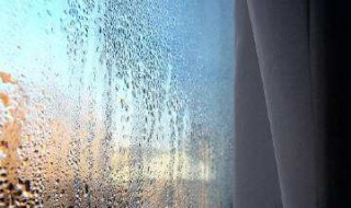 家里窗户水汽很多是什么原因（家里窗户有水蒸汽怎么回事）