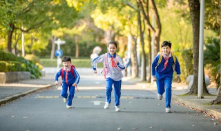 小孩子不想上学了怎么办开导 小孩子不想上学怎么办家长怎么开导