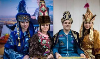 哈萨克族的风俗和传统文化有哪些 哈萨克族的民族风俗