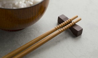 新买的竹筷子怎么处理（新买的竹筷子怎么处理才能用）