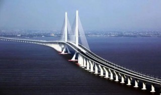 南京大桥长约多少千米 南京大桥长约多少千米?