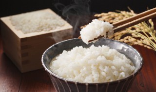 大锅饭怎么煮（大锅饭怎么煮才不生米）