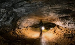 世界上最长的地下洞穴是什么（世界上最深的地洞在哪里）