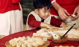 冻饺子粘一坨怎么办 速冻饺子粘了一坨怎么办