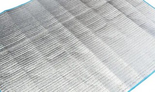 铝膜防潮垫怎么使用 铝膜防潮垫和充气防潮垫