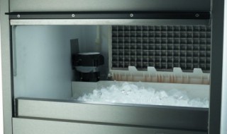 制冰机具体怎么使用（制冰机用法）