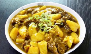 咖喱牛肉土豆怎么烧 咖喱牛肉土豆怎么烧好吃,咖喱牛肉怎么做好吃