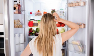 剩菜放冰箱里保鲜一天可以吗 剩菜在冰箱里放一天还能吃吗