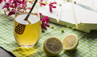 蜂蜜干柠檬水做法 蜂蜜干柠檬水的做法