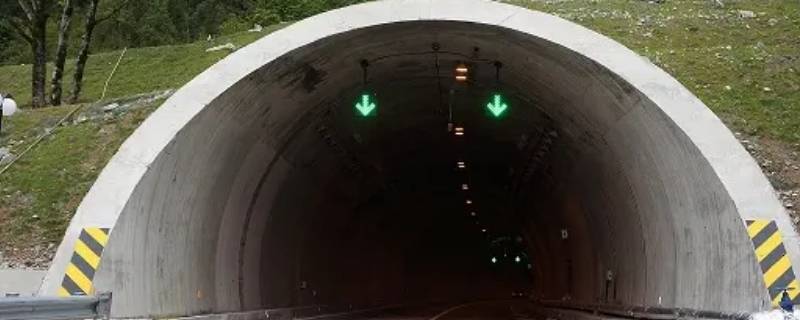 拖乌山隧道有多长 拖乌山隧道海拔多少米