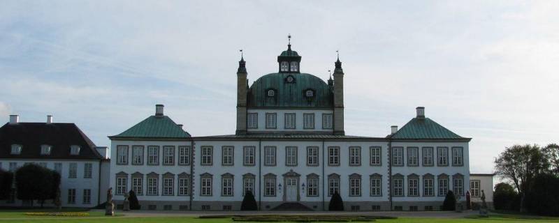 菲登斯堡宫被称为什么宫 菲登斯堡宫被称为什么宫?