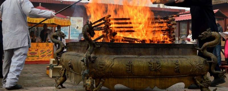 火供是什么意思 佛教做火供是什么意思