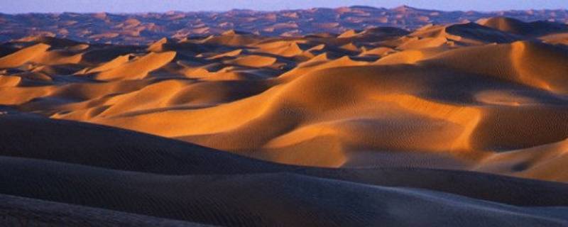 塔克拉玛干沙漠面积 塔克拉玛干沙漠面积多少平方公里